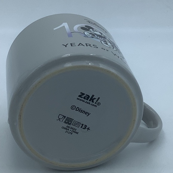 Disney Zak! 100 Years of Wonder Mickey and Minnie Mouse Collectible Mug - Picture 7 of 7